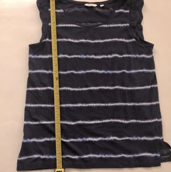 Reitmans size small dark blue cap sleeve tanktop - Picture 3 of 5